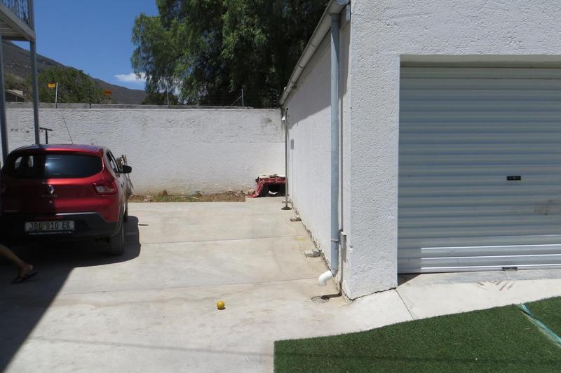 3 Bedroom Property for Sale in Graaff Reinet Eastern Cape